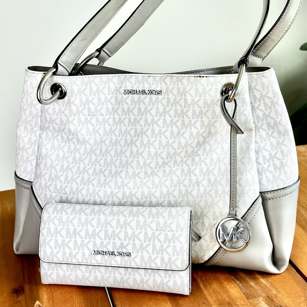 Michael Kors Purse and Wallet EUC